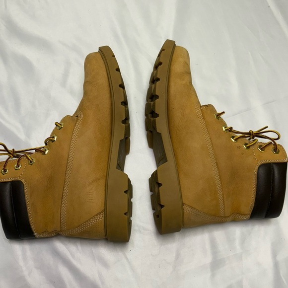 Timberland Womens 9 Classic Premium Waterproof Leather Boots Wheat Nubuck 6 Inch - Picture 6 of 10